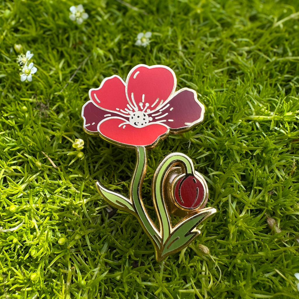 08. Poppy ✿ bud+blossom | Birth Flower Enamel Pin