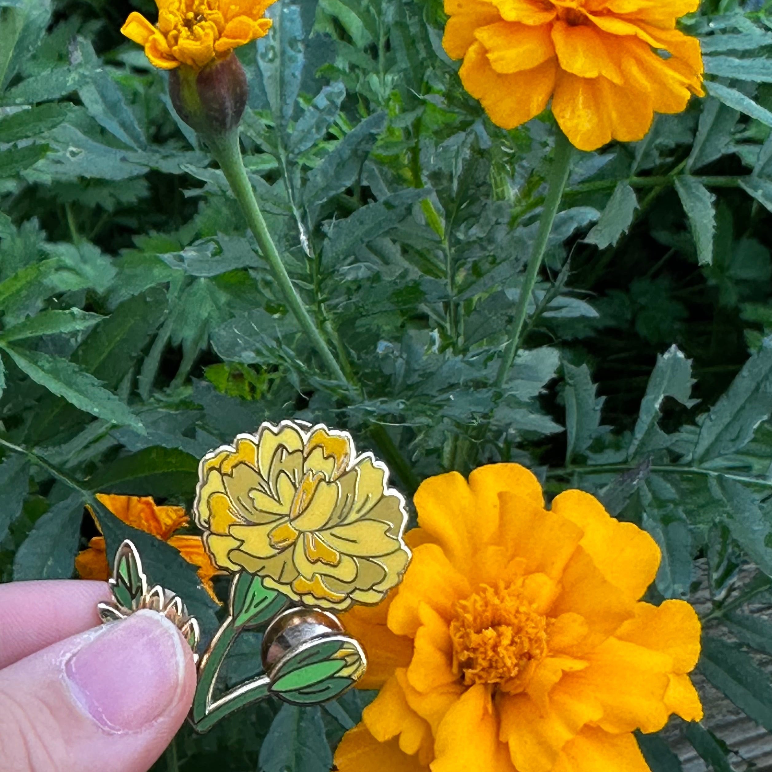 10. Marigold ✿ bud+blossom | Birth Flower Enamel Pin