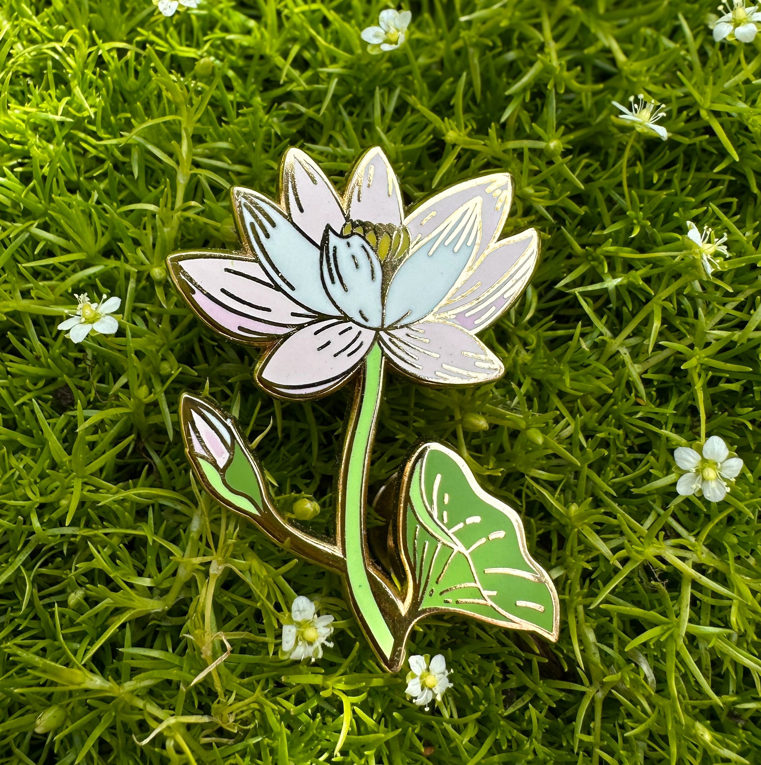 07. Water Lily ✿ bud+blossom | Birth Flower Enamel Pin