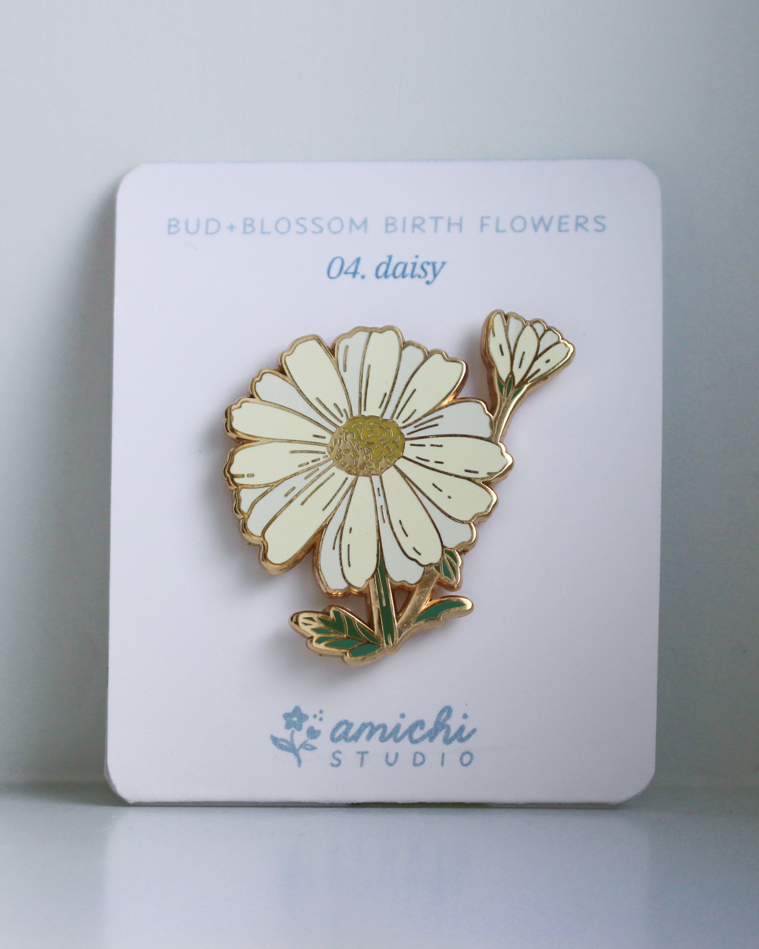 04. Daisy ✿ bud+blossom | Birth Flower Enamel Pin