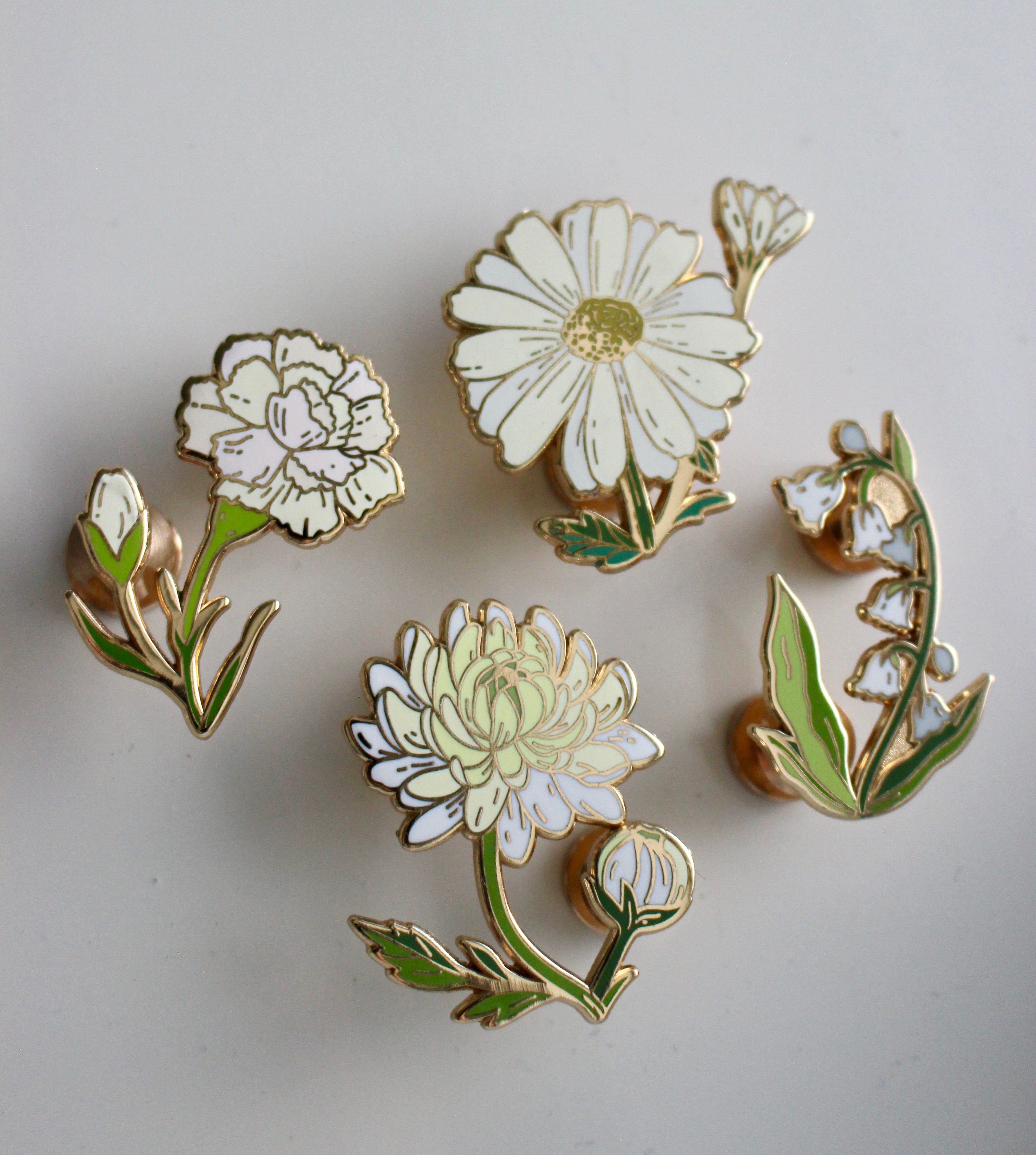 01. Carnation ✿ bud+blossom | Birth Flower Enamel Pin